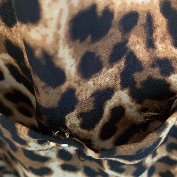 ISOBELLE CHEETAH PRINT LONG SLEEVE SHIRT SIZE 22 - Picture 5 of 7